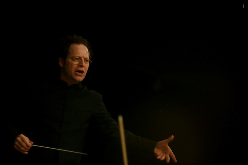 Dirigent Akselrod, FOTO Marko djokovic Beogradska filharmonija.JPG