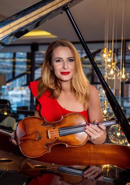 Violinistkinja Olivera Rialas.jpeg