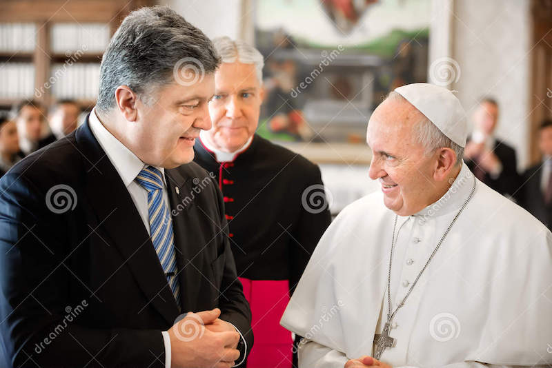 petro-poroshenko-pope-francis-vatican-city-vatican-nov-president-ukraine-meeting-vatican-62739885.jpg