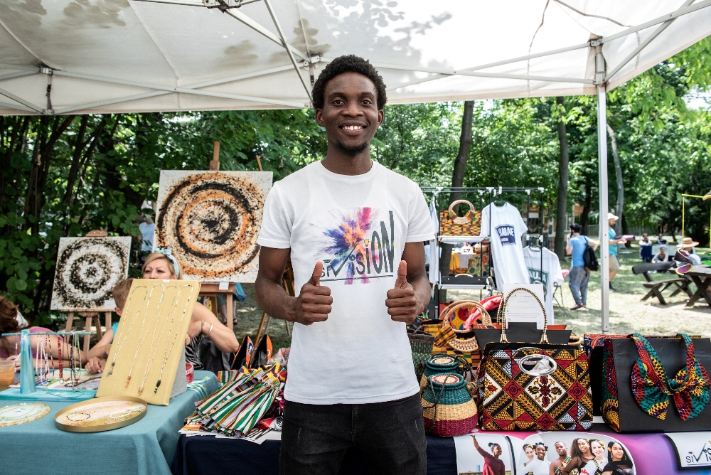 Sale exhibition stands - Afro festival 2021 MAU74.jpg