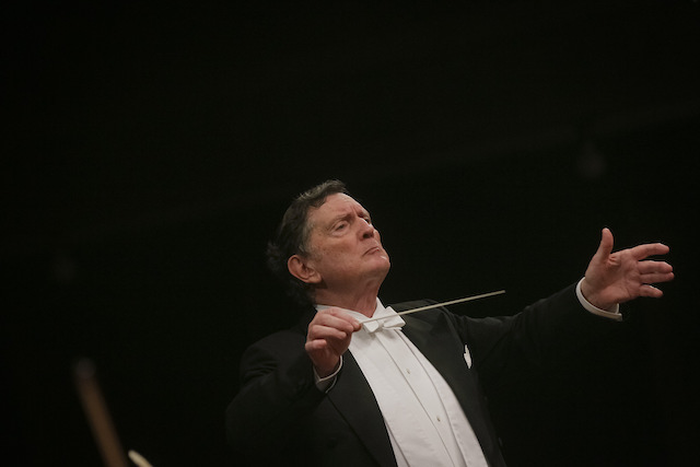 uros lajovic, dirigent.JPG