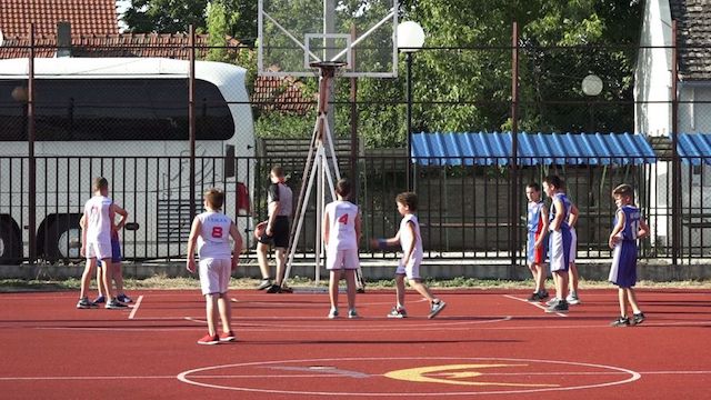 Počeli Petrovdanski dani košarke u Golubincima.jpeg