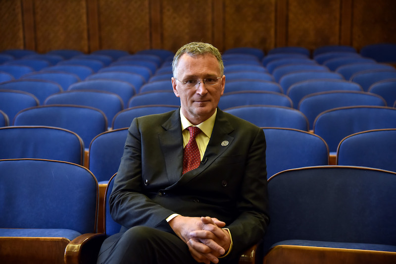 dr Mauro Ferari.JPG