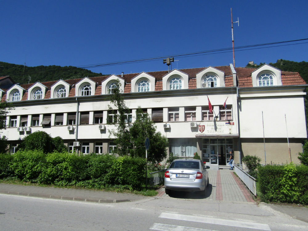 Zgrada_opstine_Mali_Zvornik.jpg