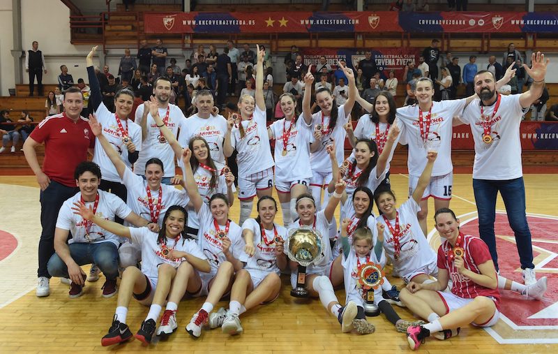 КОШАРКА - Црвена звезда мтс победила Краљево и освојила шесту титулу заредом
