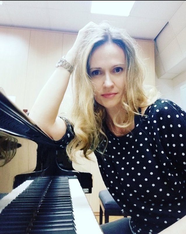 КОНЦЕРТ ВОКАЛНИХ СОЛИСТА ЈЕЛЕНЕ ПАПИЋ ЧАМЏИЋ И МИХАИЛА ОТАШЕВИЋА УЗ КЛАВИРСКУ ПРАТЊУ ТЕЕ ДИМИТРИЈЕВИЋ