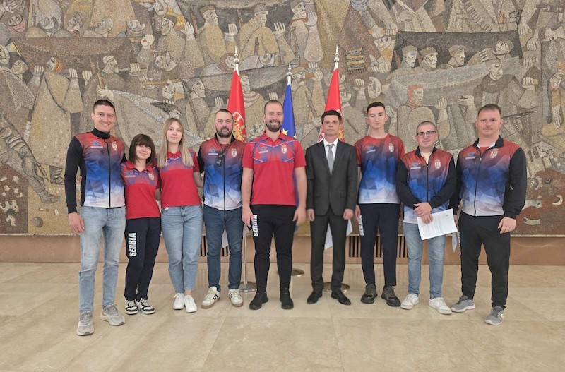 ВАЗДУХОПЛОВСТВО - СТИПЕНДИЈЕ ЗА НАЈУСПЕШНИЈЕ МЛАДЕ СПОРТИСТЕ СРБИЈЕ