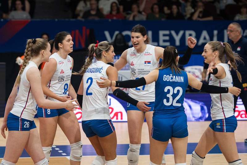 ОДБОЈКА - Србиjи поново само бод после 2:0