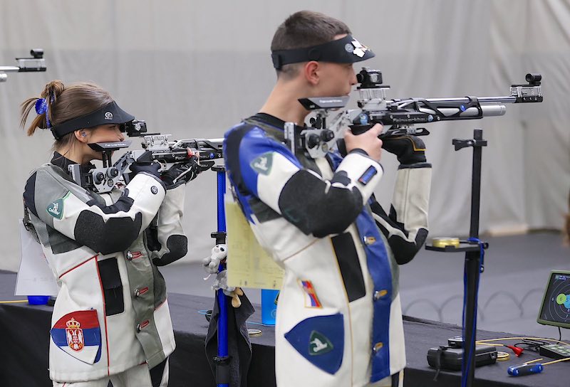 СТРЕЉАШТВО - Српски квартет на првом стрељачком турниру на ЕJОФ-у