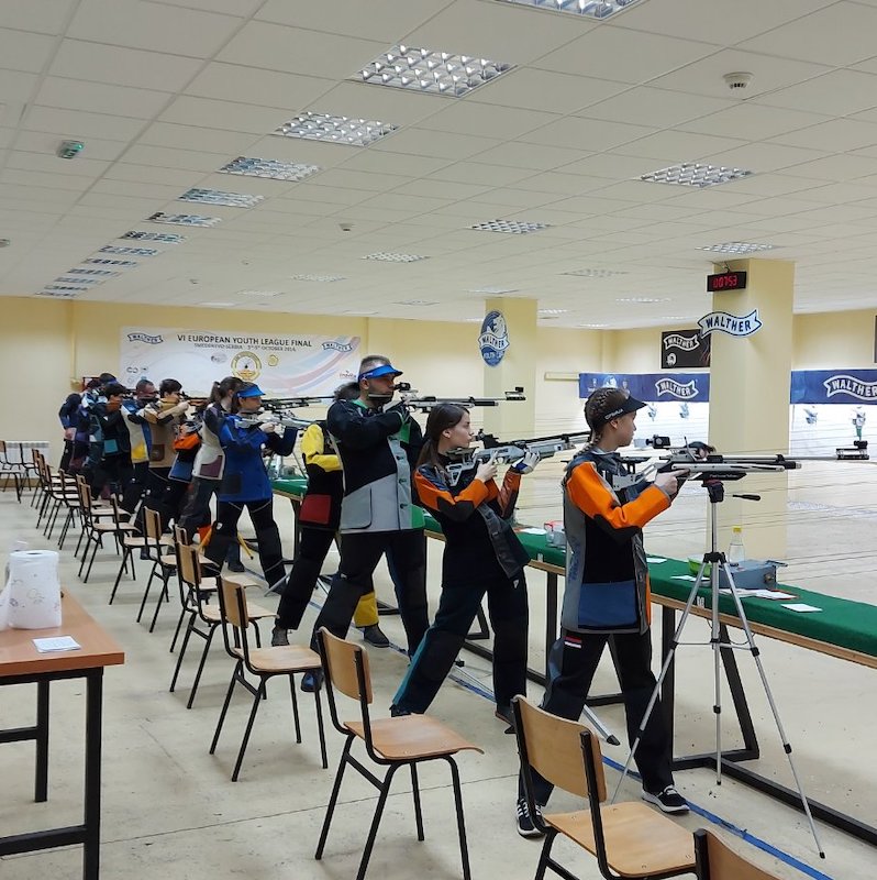СТРЕЉАШТВО: Крагуjевчани наjтрофеjниjи, Нишлиjка наjпрецизниjа