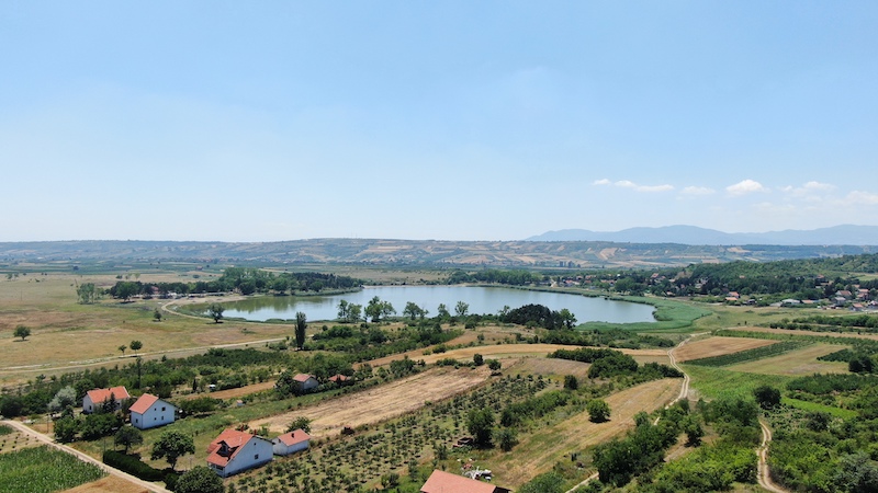 Oblačinsko jezero.JPG