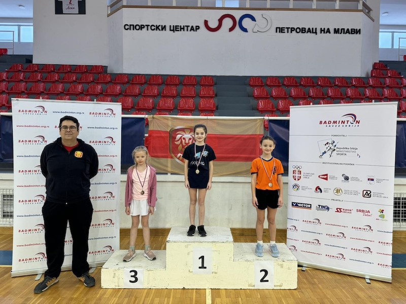 20240129_Svetosavski turnir_postolje_I i II razred.jpg