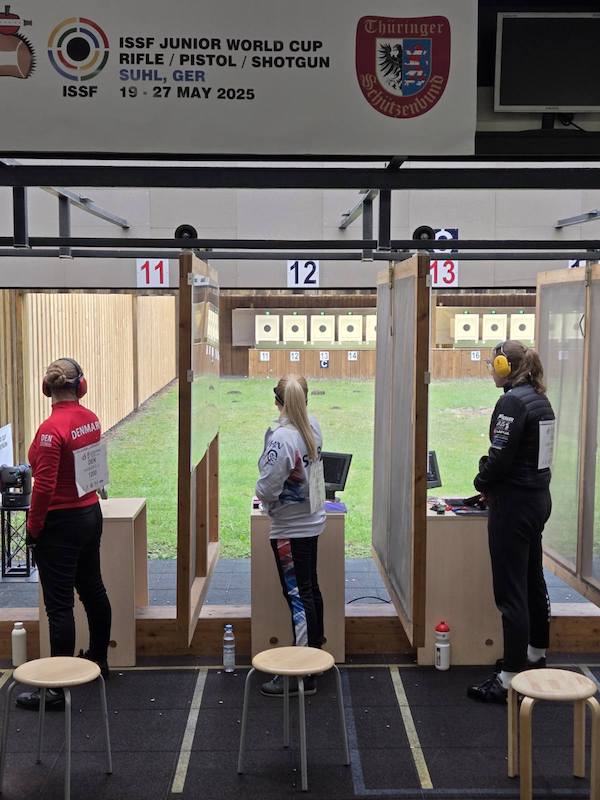 SK_Zul_MK_Pistolj_juniorke.jpg