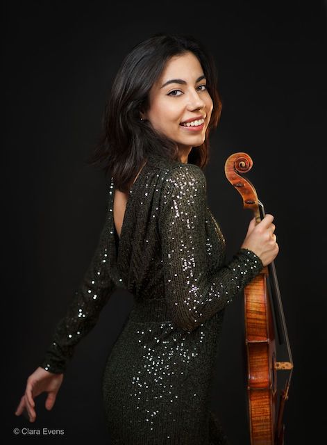 Sara Ferandez, foto Clara Evans.jpeg