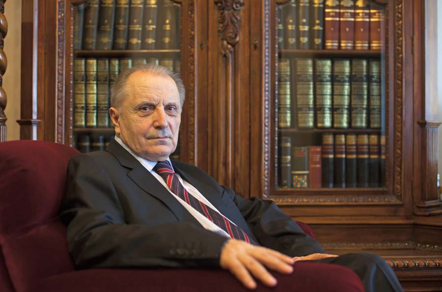 Округли сто СРПСКА КЊИЖЕВНОСТ ДАНАС, СРПСКА ДРАМСКА КЊИЖЕВНОСТ ДАНАС И СРПСКА КЊИЖЕВНОСТ ЗА ДЕЦУ ДАНАС