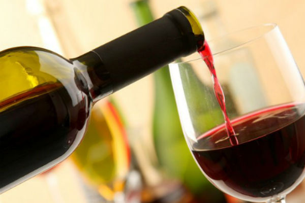 Први међународни фестивал љубави и вина