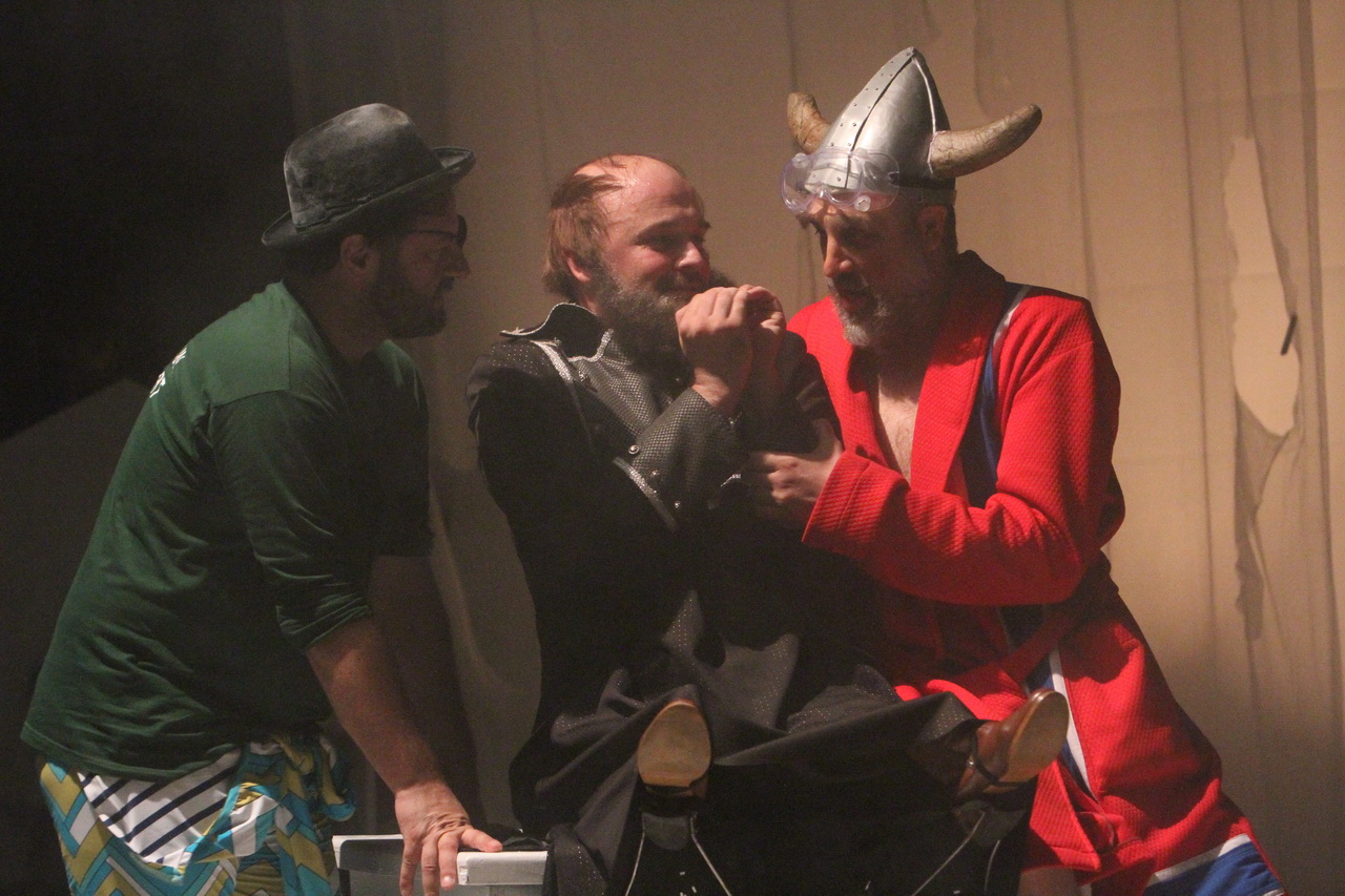 Фортинбрас се напио