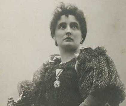 НАРОДНО ПОЗОРИШТЕ У 10 ЧИНОВА