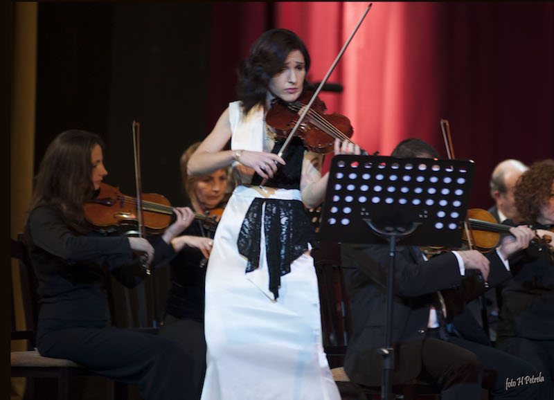 ТРАДИЦИОНАЛНИ НОВОГОДИШЊИ ГАЛА КОНЦЕРТ  У НАРОДНОМ ПОЗОРИШТУ