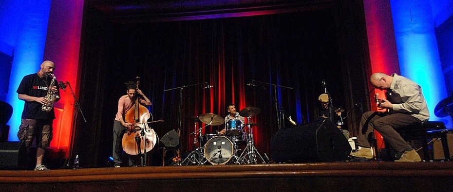 Fish in Oil -  велики клупски концерт у Клубу Академиjе 28