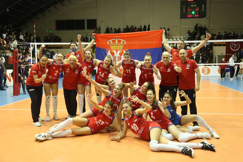 ОДБОЈКА - Кадеткиње Србиjе на првенству Европе