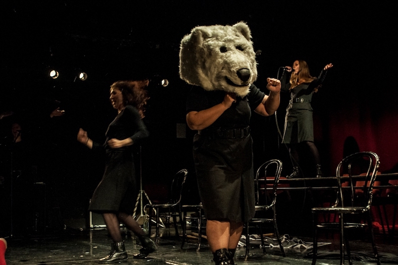 НОВОСАДСКО ПОЗОРИШТЕ 27. JАНУАРА СЛАВИ РОЂЕНДАН