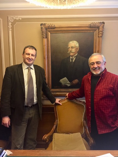 Управник Народног позоришта Дејан Савић на позив једног од водећих бугарских драмских ументика Маријуса Донкина боравио у Софији