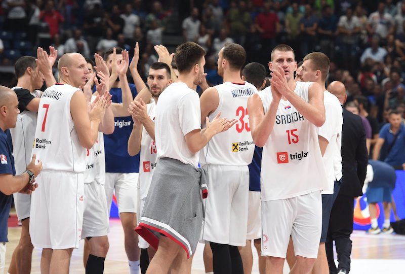 КОШАРКА  - Србија победила Грчку у препуној Штарк Арени