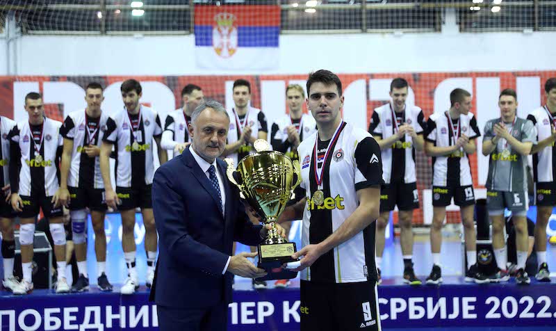 ОДБОЈКА - Партизан Ефбет победник Супер купа Србиjе