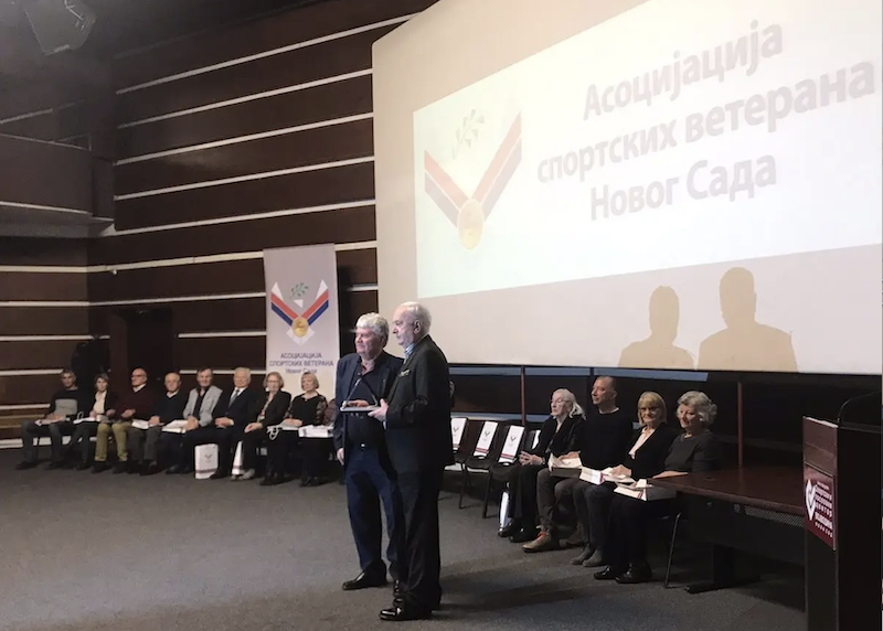 Председник Маљковић проглашен за почасног члана Асоциjациjе спортских ветерана Новог Сада