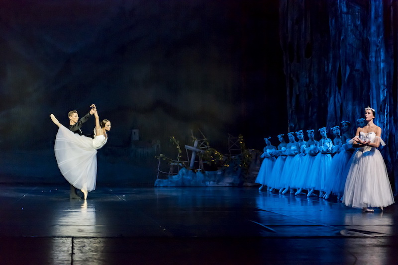 СНП: Балет у СНП у децембру