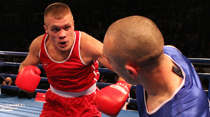 Бокс: СПЕКТАКЛ У ЛАГАТОРУ У ЗНАКУ...