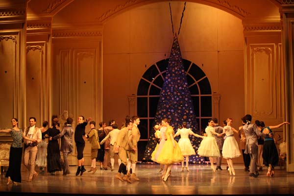 ПРВАК НАЦИОНАЛНЕ ОПЕРЕ УКРАЈИНЕ „Т. ШЕВЧЕНКО” ДЕНИС НЕДАК ГОСТУЈЕ У БАЛЕТУ „КРЦКО ОРАШЧИЋ”