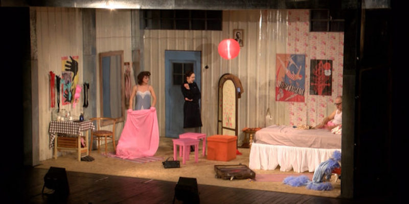 Кокошка у нишком народном позоришту