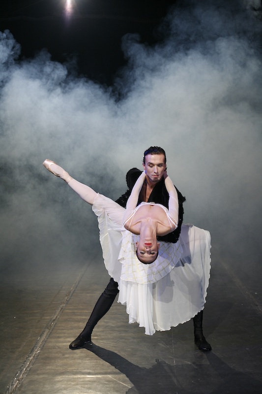 МИЛА ДРАГИЧЕВИЋ ЗАВРШАВА СВОЈУ ИГРАЧКУ КАРИЈЕРУ  НАСТУПОМ У БАЛЕТСКОМ СПЕКТАКЛУ „КРАЉИЦА МАРГО“