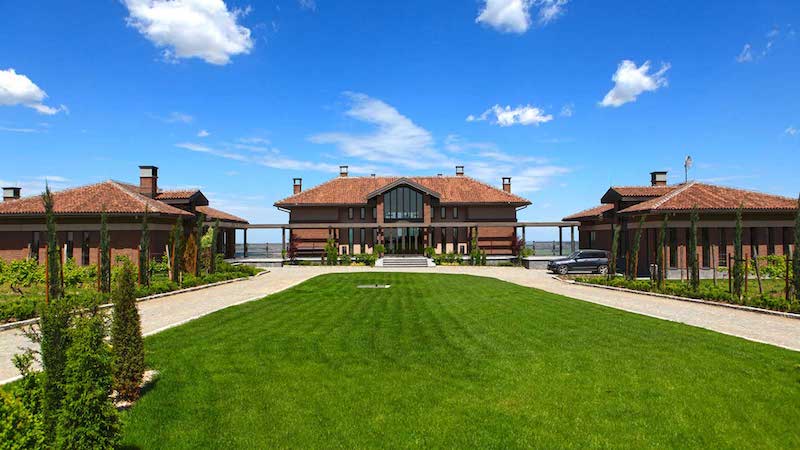 АТЕЉЕ ВИНА ШАПАТ