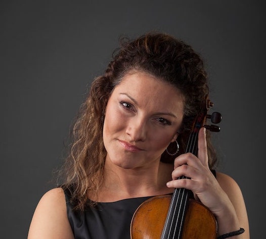 Ксениjа Милошевић солисткиња са Филхармониjом