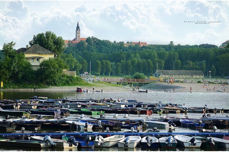 Бачка Паланка - бег на Дунав из градске вреве